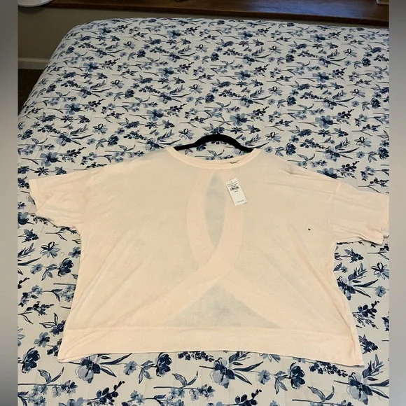 American Eagle Open Back Top. - Picture 4 of 11